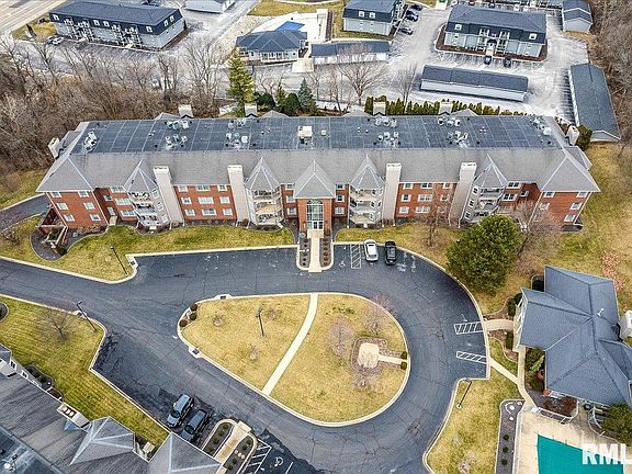 4th image of 5200 N Knoxville Ave APT 107N