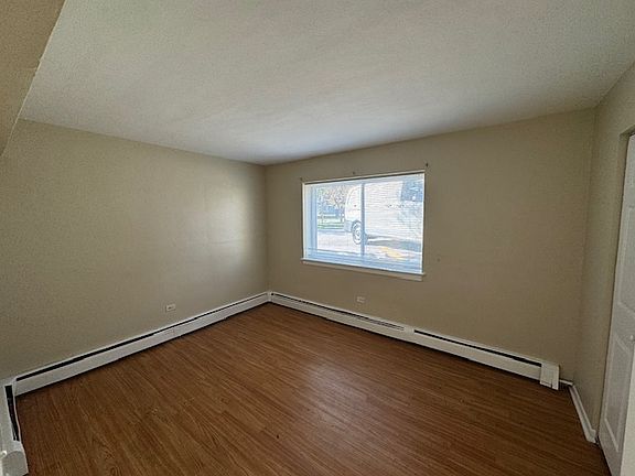 5th image of 726 W Roy Dr