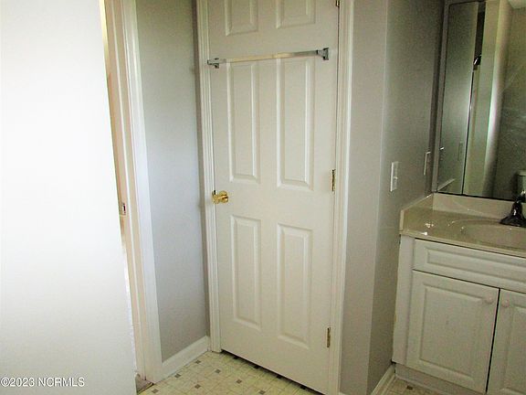 3rd image of 1579 Denton St SW