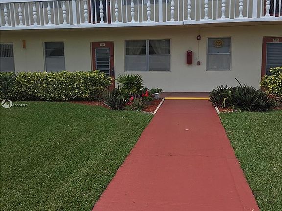 3rd image of 194 Durham Cir #D-194