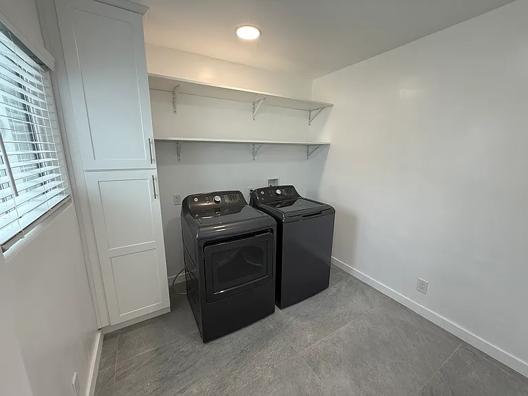 15502 Ermanita Ave — Photo 20