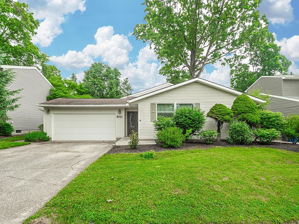1st image of 841 McDonell Dr