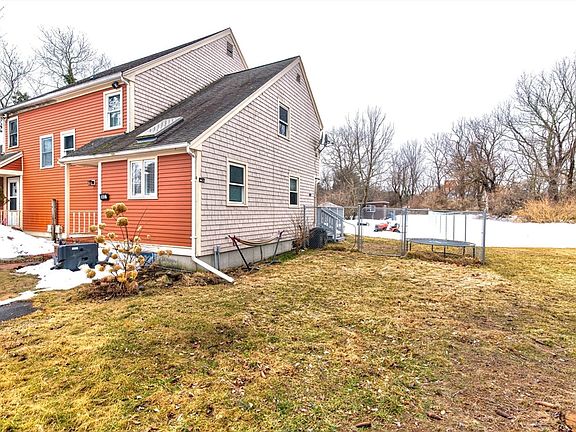 3rd image of 845 Plymouth St