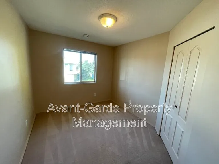 4405 37th St #13 — Photo 13