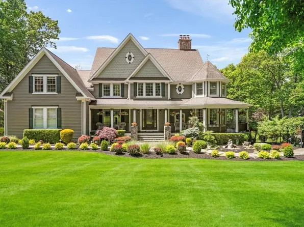 1989 Hunterbrook Road, Yorktown Heights, NY 10598