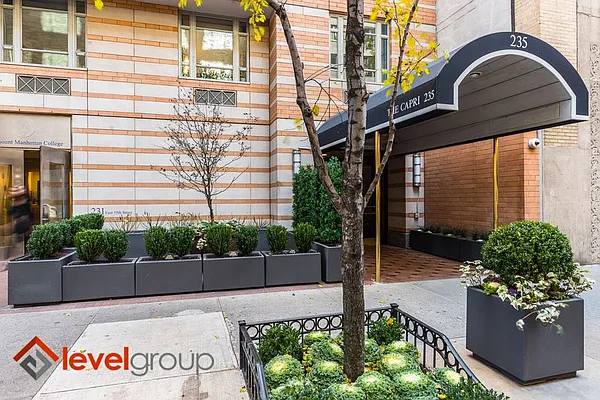 Sold by Level Group | media 8