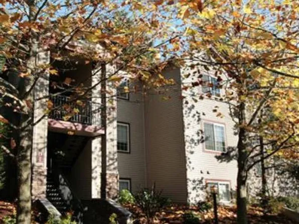 25025 SE Klahanie Blvd #202, Issaquah, WA 98029