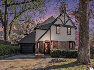 5319 Howard St, Omaha, NE 68106