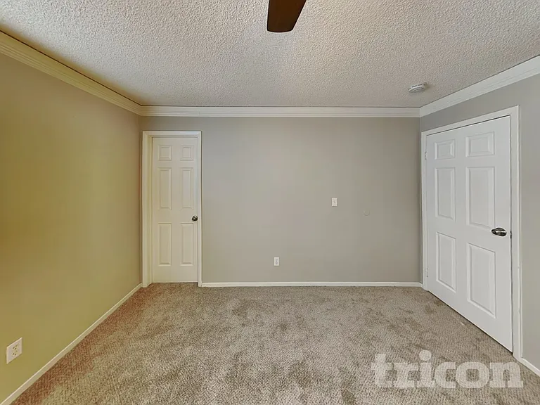 271 Princess Ann Ct — Photo 7