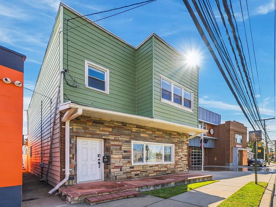 278 County Ave