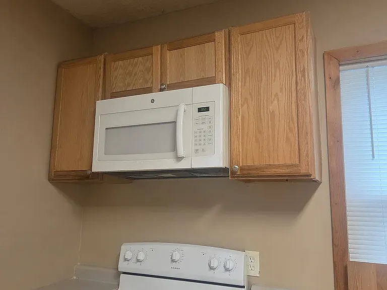 287 Sidney St E #2 — Photo 5