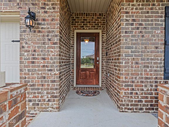 4th image of 6804 Sweetclover Dr