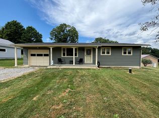 1207 Mercer Rd, Franklin, PA 16323