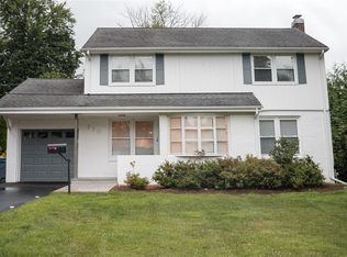 230 Knickerbocker Rd, Tenafly, NJ 07670
