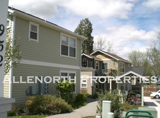 950 B St UNIT 1, Ashland, OR 97520