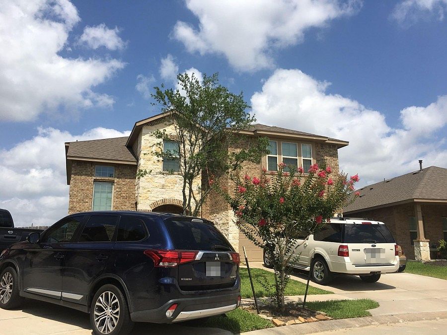 2nd image of 4011 Vicenza Ave
