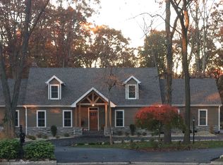 174 Burnham Ct, Valparaiso, IN 46385