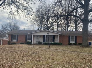4040 Galaxie Dr, Florissant, MO 63034