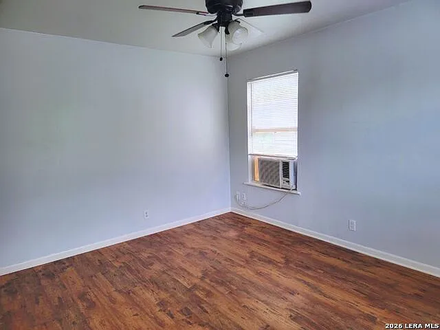 2 bed, 1.0 bath, 1376 sqft, $880 — Photo 3