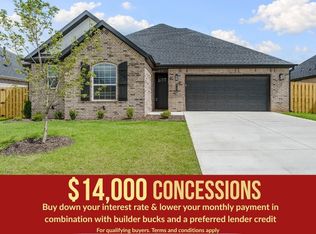1810 Farmer St, Pea Ridge, AR 72751
