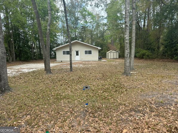 245 Palmhurst Dr, Folkston, GA 31537