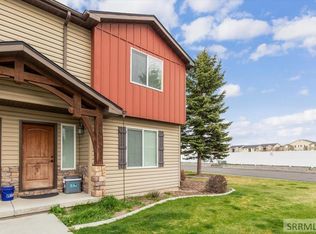 530 Sunflower Rd, Rexburg, ID 83440