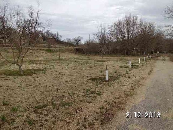 4th image of 29 E Valley Dr