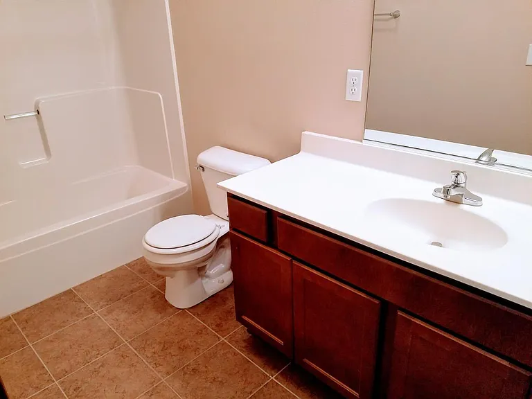 1305 S G Ave #30 — Photo 7