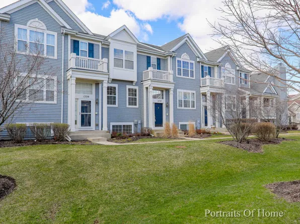 1237 Driftwood Ln, Hampshire, IL 60140