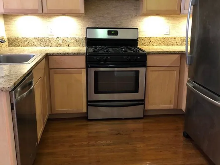 619 E Passyunk Ave #3A — Photo 7