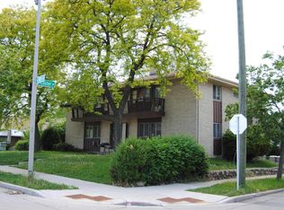 5371 N 91st St, Milwaukee, WI 53225
