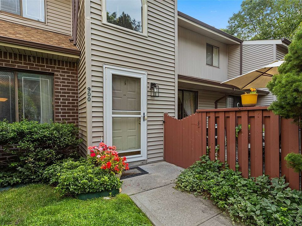 900 Skyline Drive UNIT 900, Coram, NY 11727 Zillow