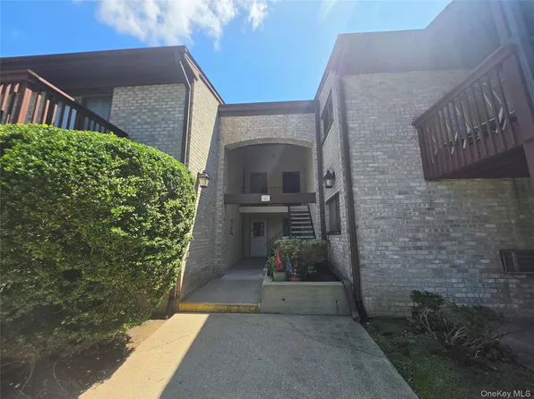 5 Secora #F2, Monsey, NY 10952