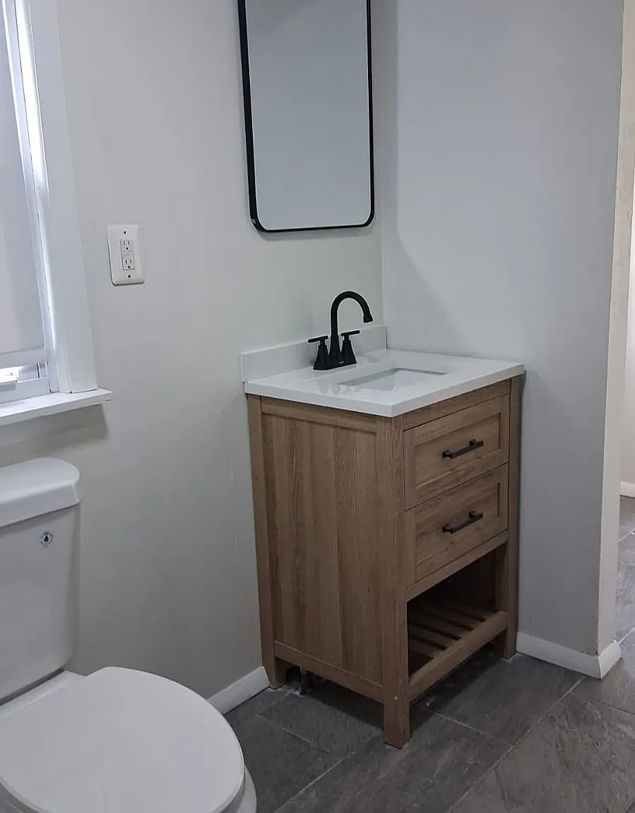 3 bed, 1100 sqft, $2,300 — Photo 2