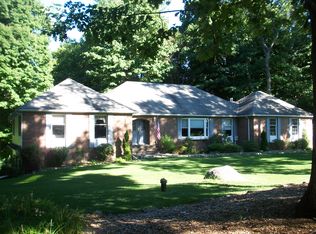 85 Highland Lakes Rd, Vernon, NJ 07462