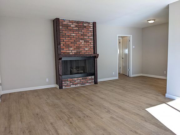 2nd image of 1818 Kelton Ave APT 104