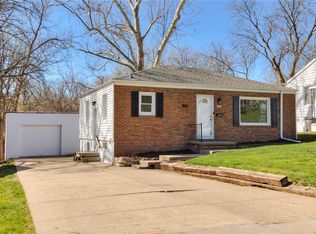 718 Creston Ave, Des Moines, IA 50315