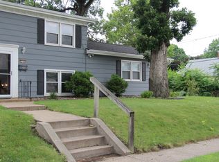 3704 SW 8th St, Des Moines, IA 50315