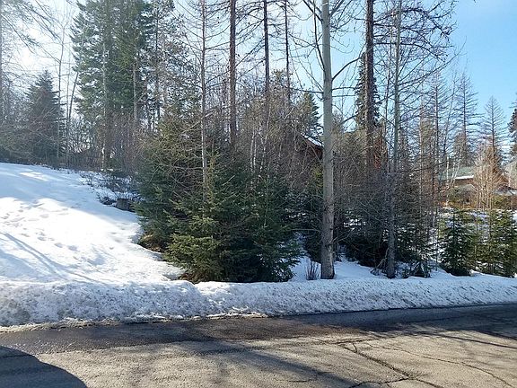 3rd image of 968 Colorado Ave
