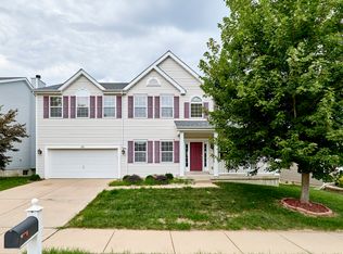 58 Fountainview Dr, Saint Charles, MO 63303