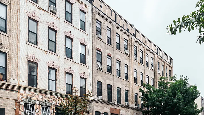 Rented by Nooklyn NYC LLC | media 22