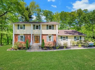 16 Kennedy Dr, Denville, NJ