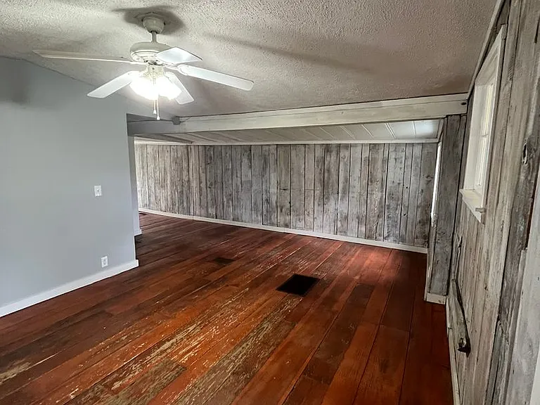 4069 Bullitt Rd — Photo 8