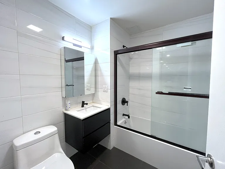 1704 Ocean Ave #4F — Photo 7