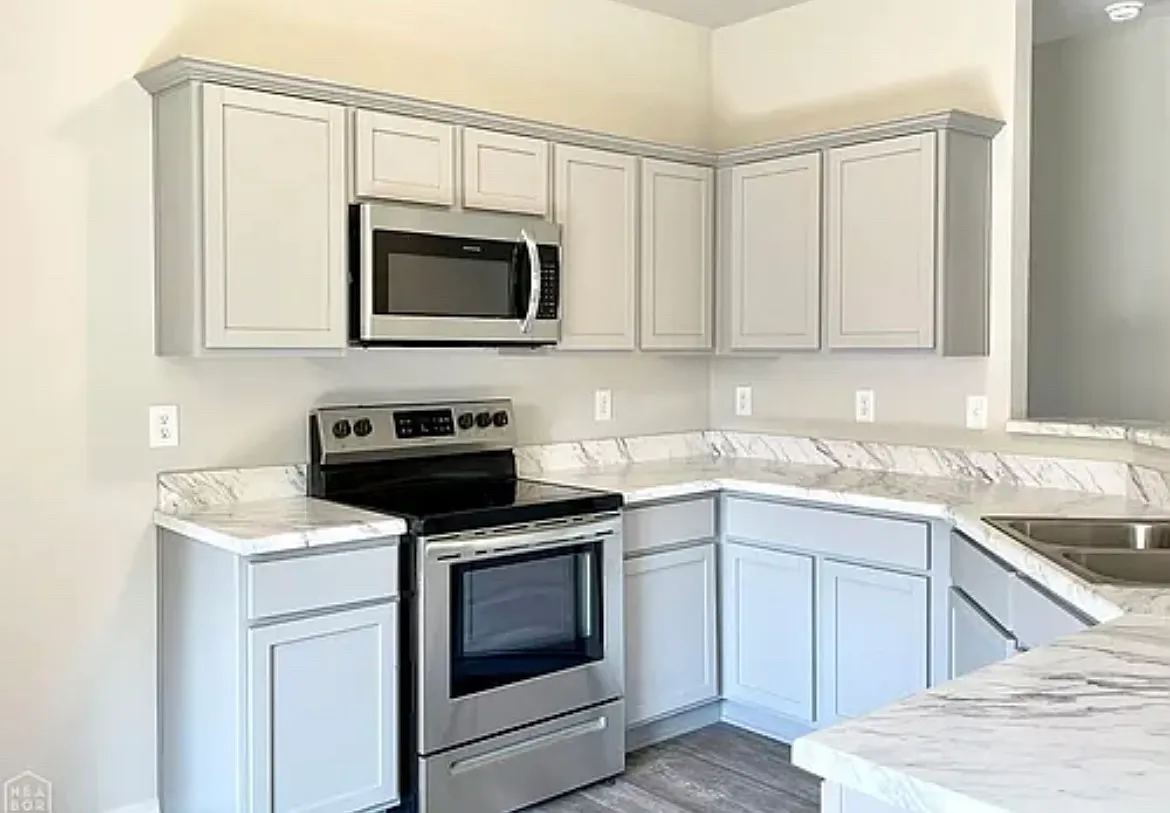 3 bed, 1472 sqft, $1,550 — Photo 4