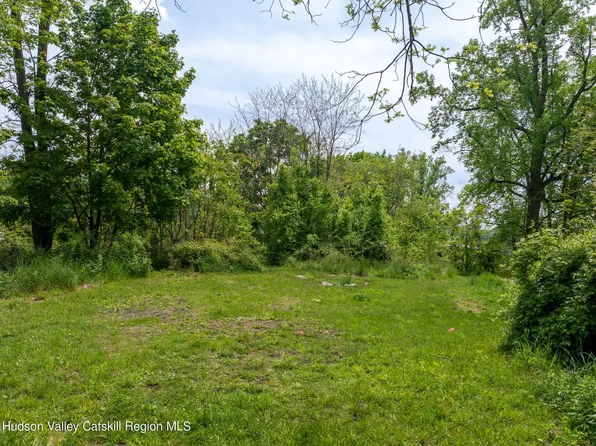 22-30 E Chestnut Street, Kingston, NY 12401