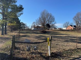 4515 Falcon Rd, Springdale, AR 72762