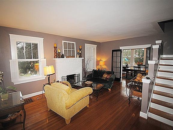 3rd image of 3674 Bellecrest Ave