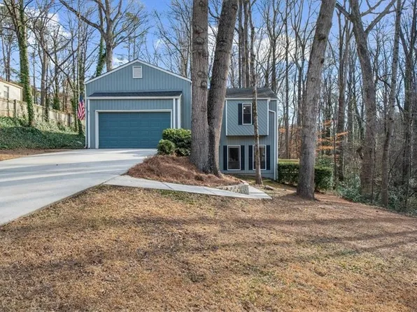 3074 Oak Dr, Marietta, GA 30066