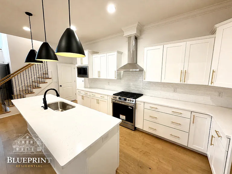9980 Rio Bravo Ln — Photo 13